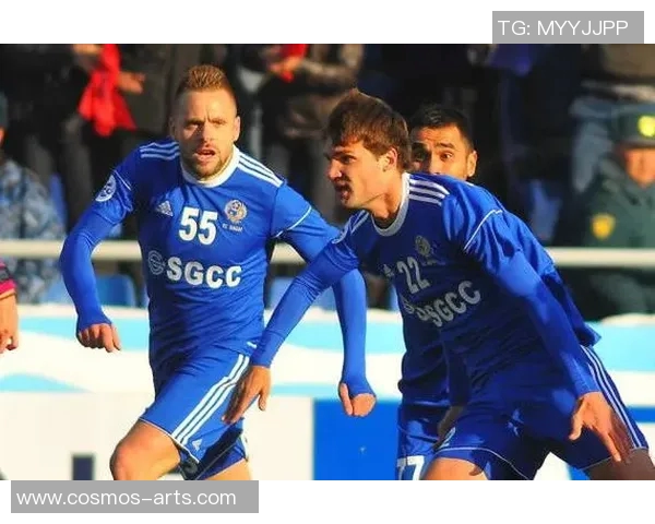 艾纳斯与阿布扎比联的精彩对决揭示足球战术与团队合作的魅力 艾纳斯与阿布扎比联的精彩对决揭示足球战术与团队合作的魅力